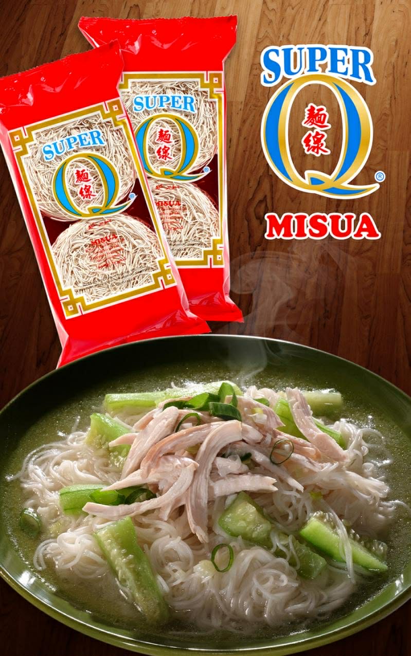 Two packs of Super Q Misua beside a bowl of misua soup with shredded chicken, patola and spring onions